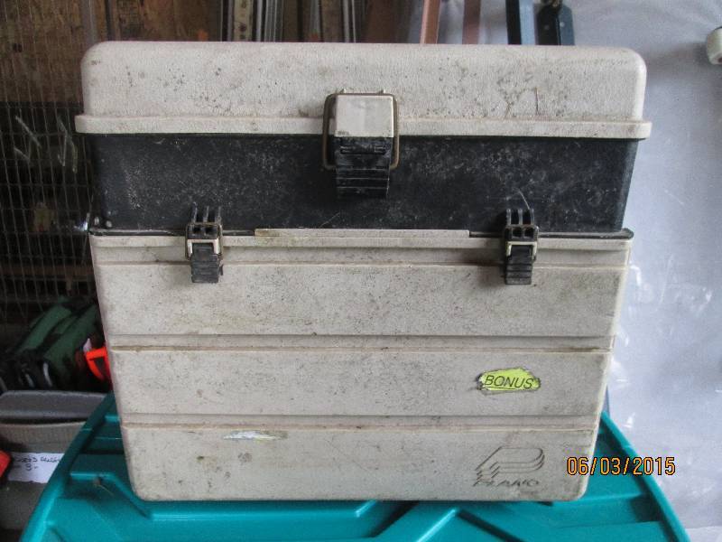 Plano multi level tackle box. Top h...