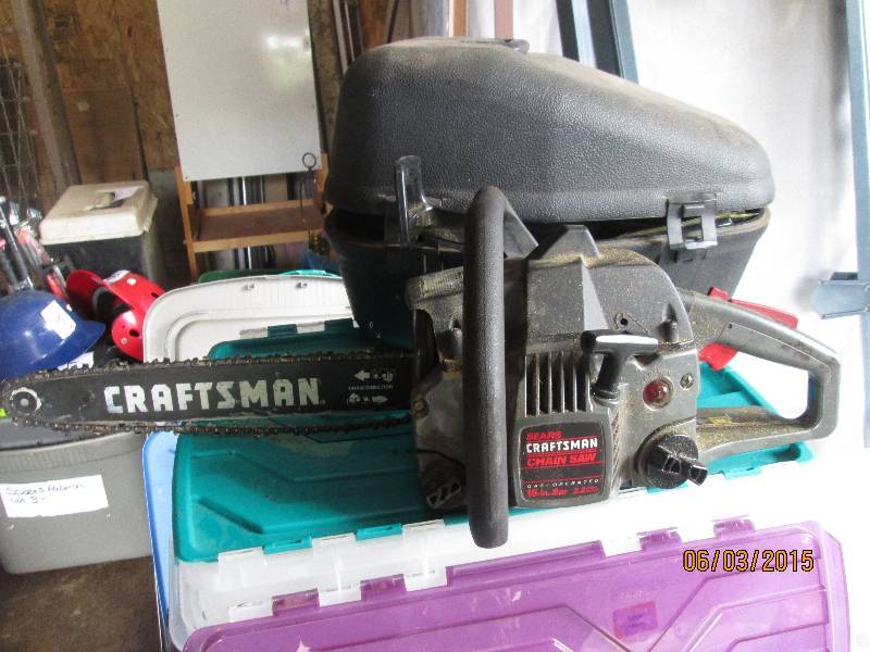 Craftsman chainsaw with case and bl...