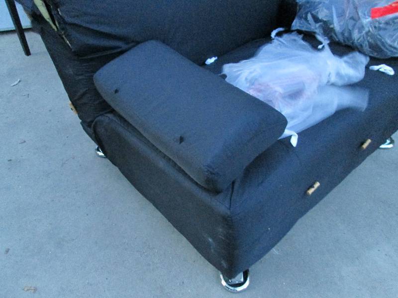 Brand new reclining chair, has dama...