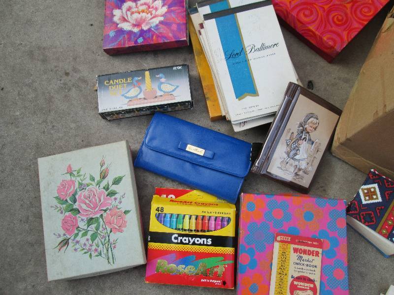 Lot of vintage stationery and cards...