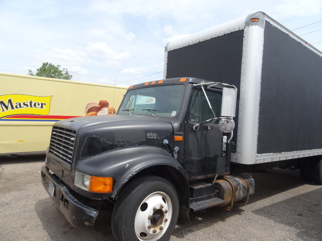International box truck