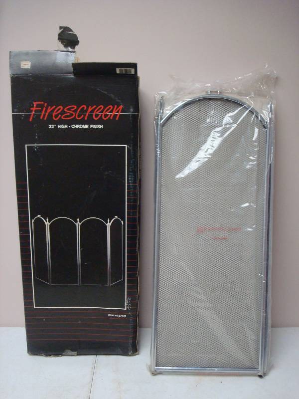 lot 30 image: Unused Fire Screen