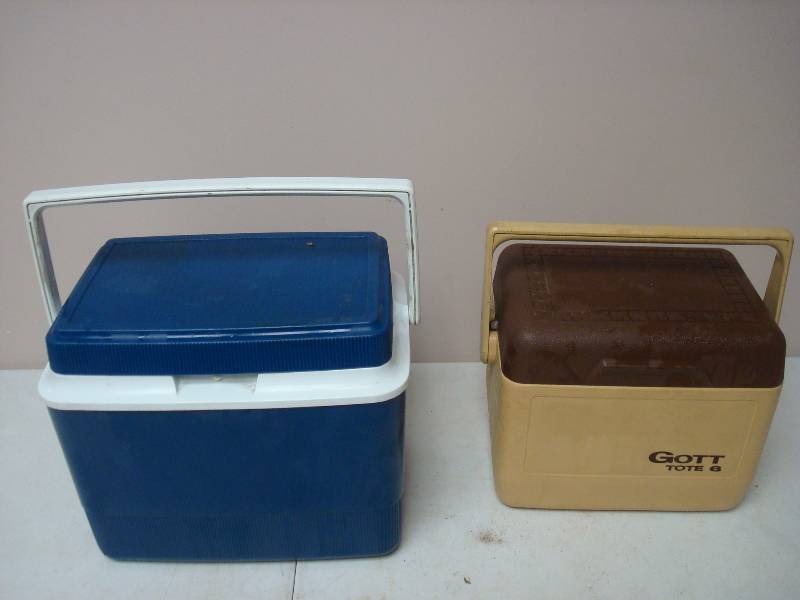 lot 35 image: Pair Of Small Coolers