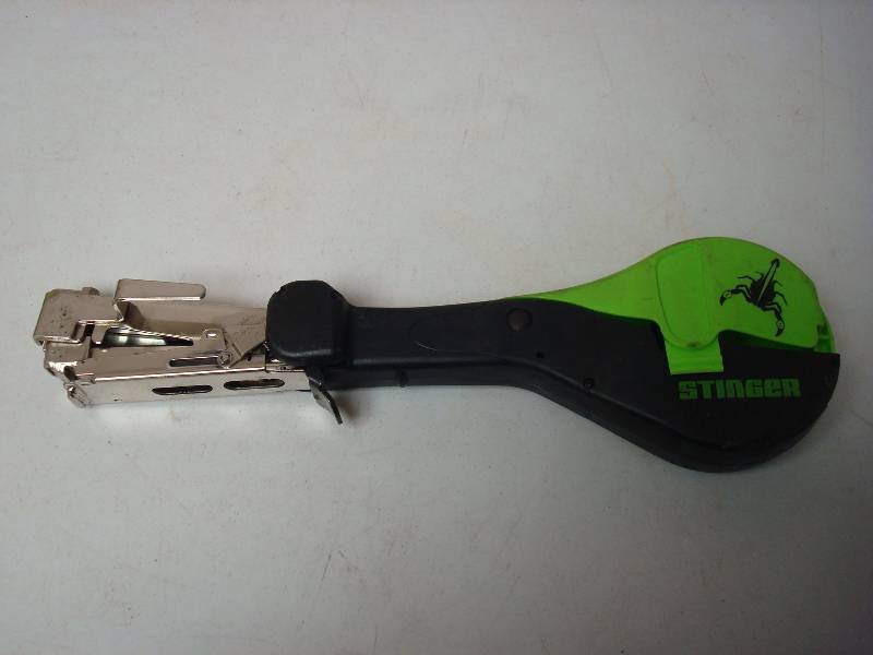 lot 36 image: Stinger Hammer Stapler, Untested
