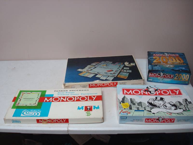 lot 83 image: Lot of Monopoly Board Games, Unchecked