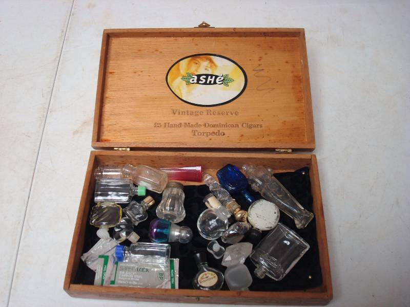 lot 104 image: Lot Of Small Empty Perfume Bottles