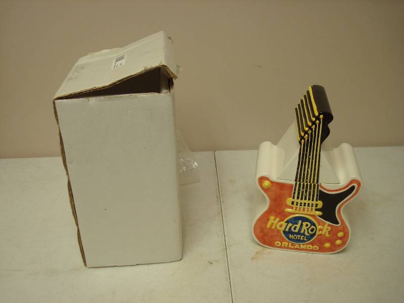 lot 105 image: Hard Rock Guitar Cookie Jar