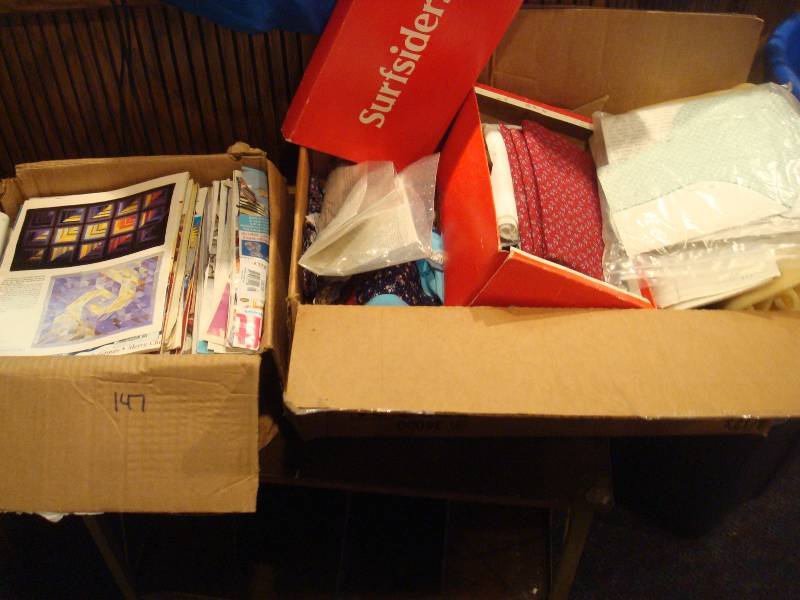 lot 151 image: Lot Of Quilt Fabrics And Magazines