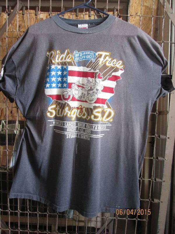 Sturgis 1995 rally t-shirt. Gray wi...