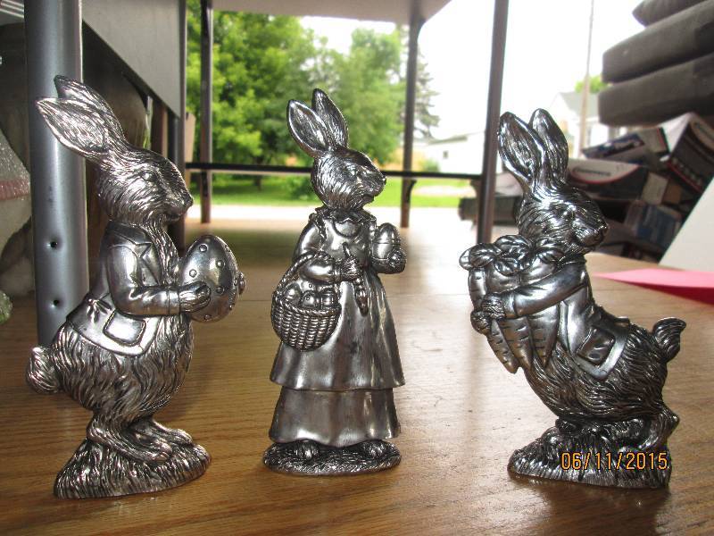 Trio of silver plated Easter Bunny ...