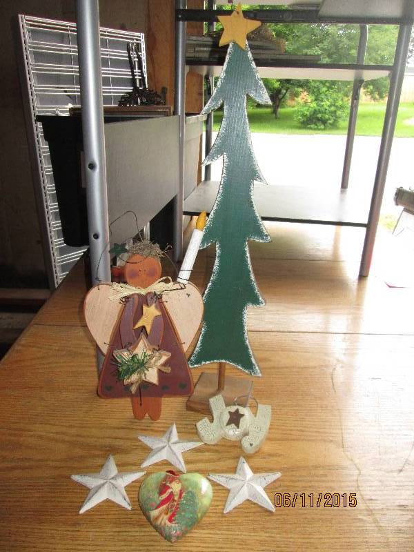 Lot of miscellaneous wooden and met...