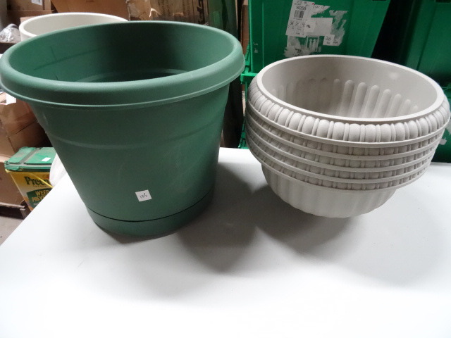 Plant pots