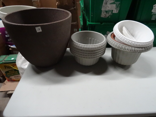 Flower pots