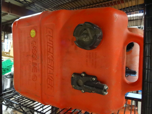 Outboard motor tank