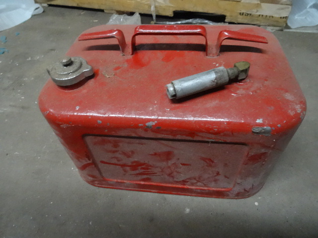 Outboard motor tank