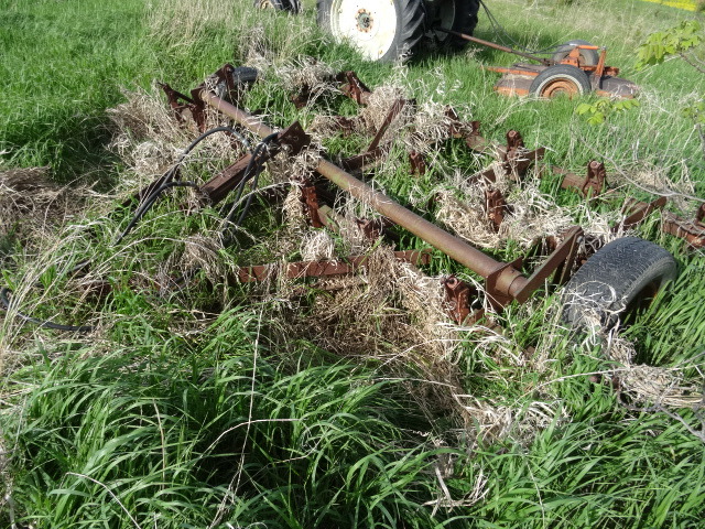 Glencoe field digger