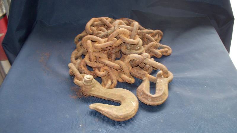 lot 30 image: Chain