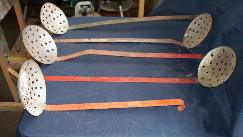 lot 31 image: Ice Scoops