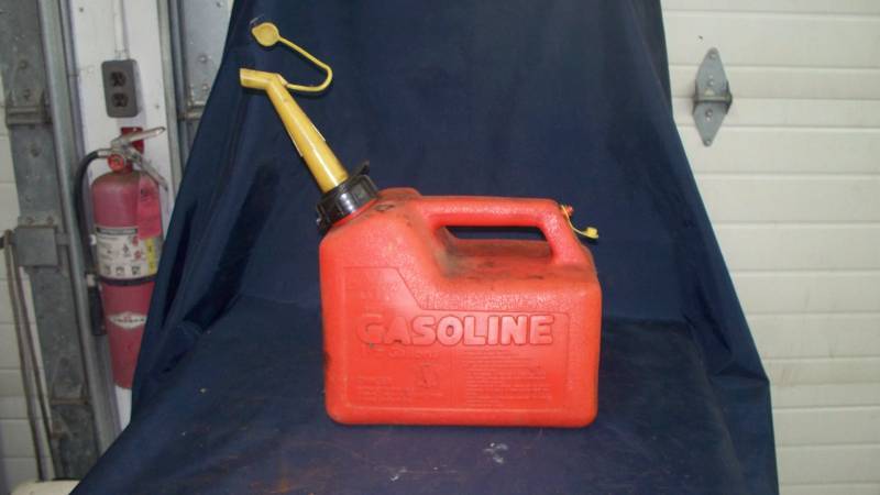 lot 49 image: Gas can