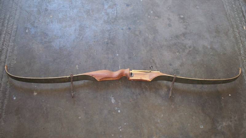 lot 62 image: Bow