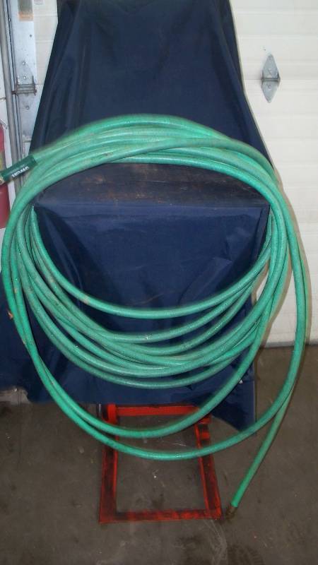 lot 68 image: Garden Hose