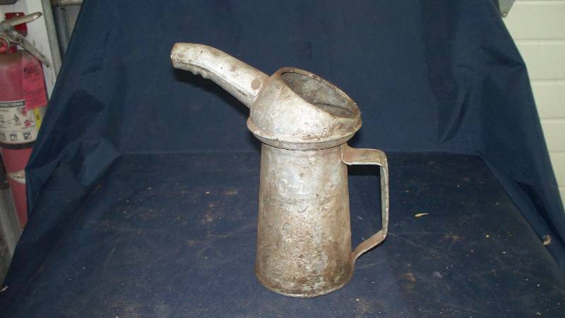 lot 71 image: Oil Can