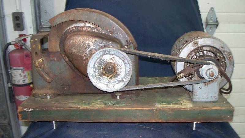 lot 82 image: Vintage Grinder