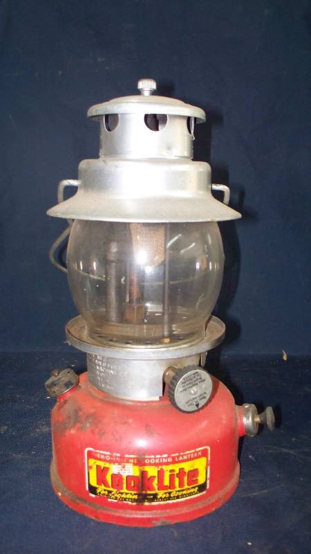 lot 76 image: Lantern