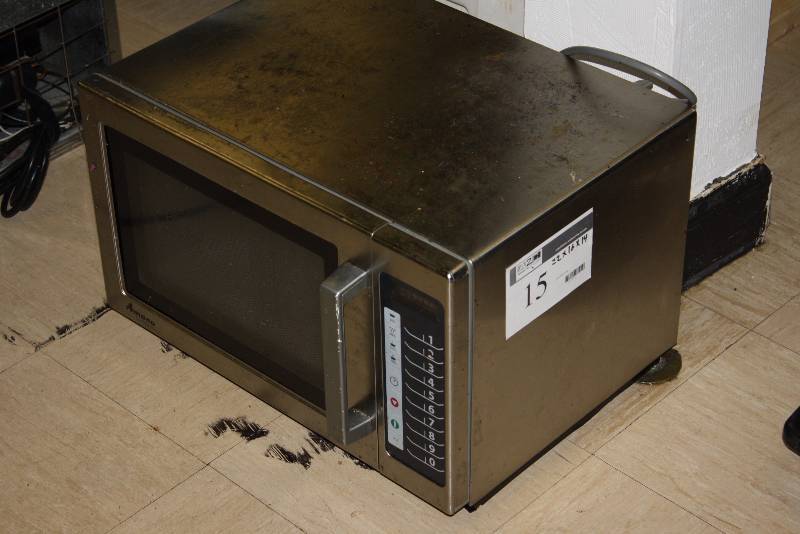 lot 15 image: Amana Commercial Microwave RCS10TS 120V 60Hz Stainless Steel 22 x 16 x 14.
