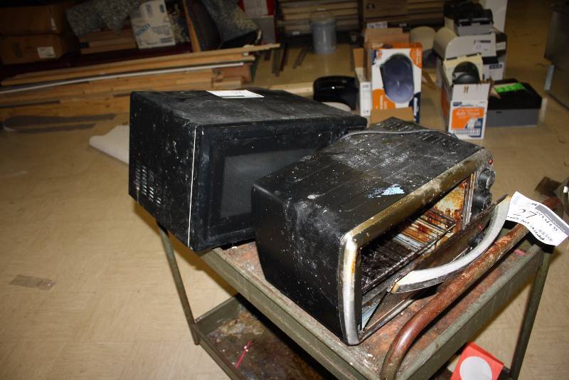 lot 25 image: Lot of (2) Including Oster Toaster Oven wMultiple Settings & Rack Magic Chef Microwave.