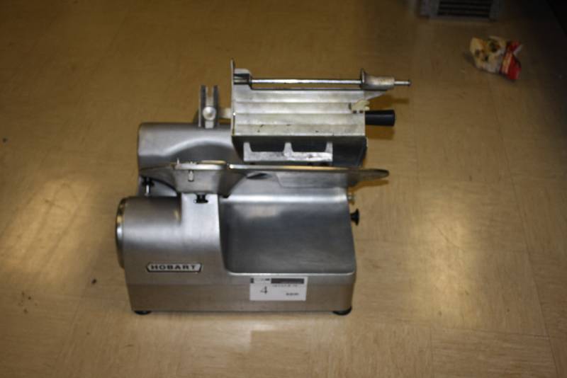 lot 4 image: Hobart Deli Meat Slicer Model 1712 HP 13 ML 19525 115V PH 1 6.2 AMPs 16 x 23 x 19.