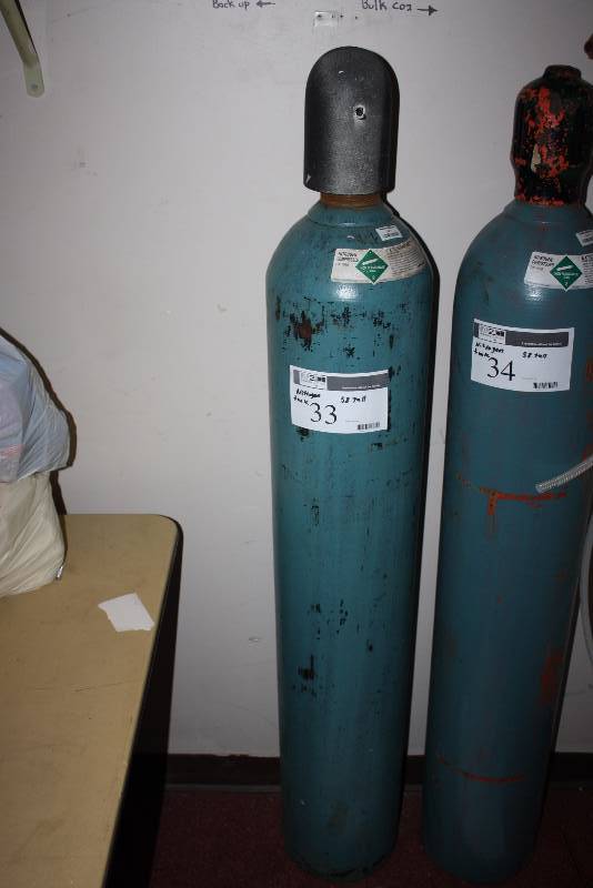 lot 33 image: Nitrogen Tank Blue 58 Height.