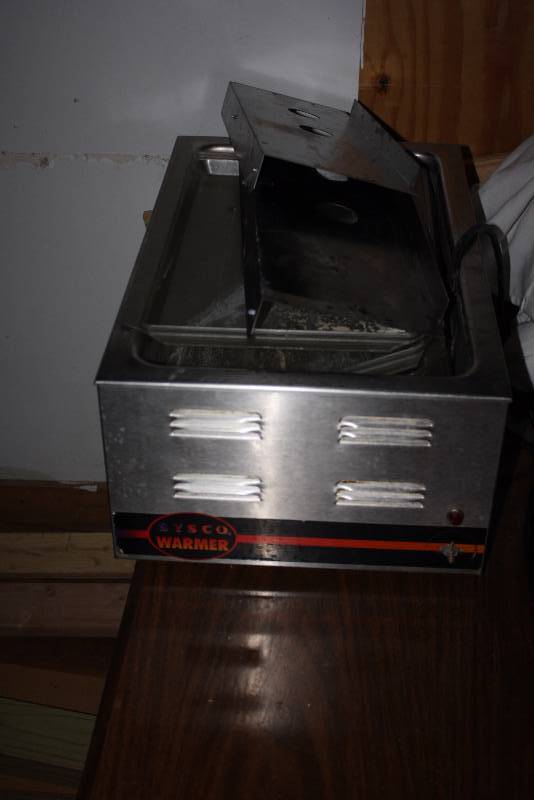 lot 63 image: Sysco Hot Well Food Warmer wMetal Hardware Temperature Holding Unit 14.5  22.5 x 9.