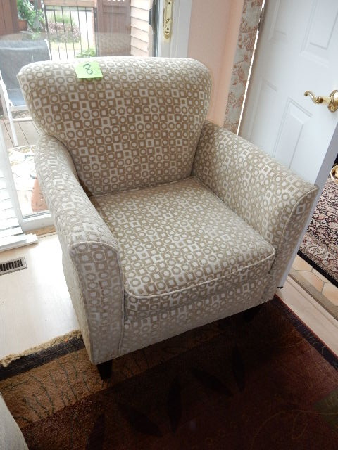 Very nice occassional Chair