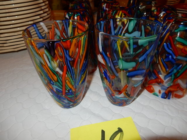 12 Confetti colored glasses