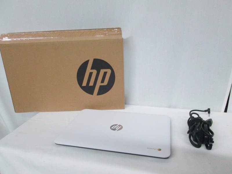 lot 21 image: HP Chromebook 14 Google Chrome Laptop  White