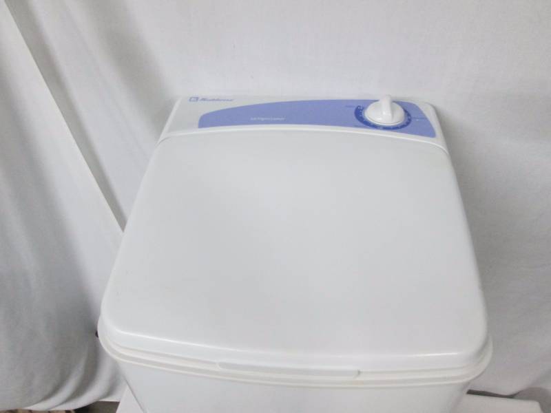 lot 28 image: Koblenz Portable Washing Machine