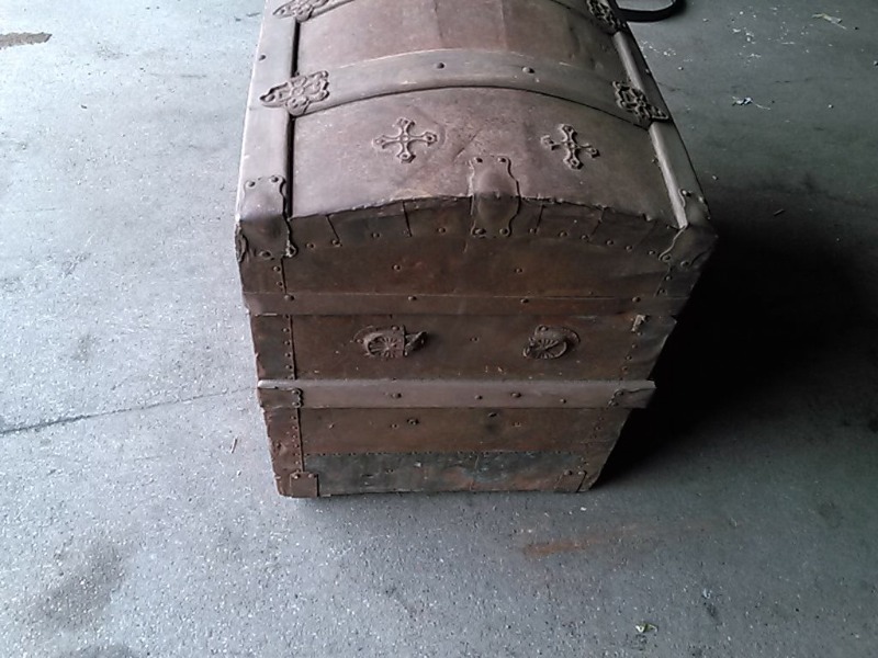 Antique1800s  Hump Back Steamer Trunk-VERY Cool Piece
