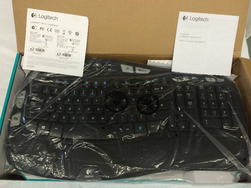 lot 5 image: new logitech mk550 wireless wave combo keyboard and mouse