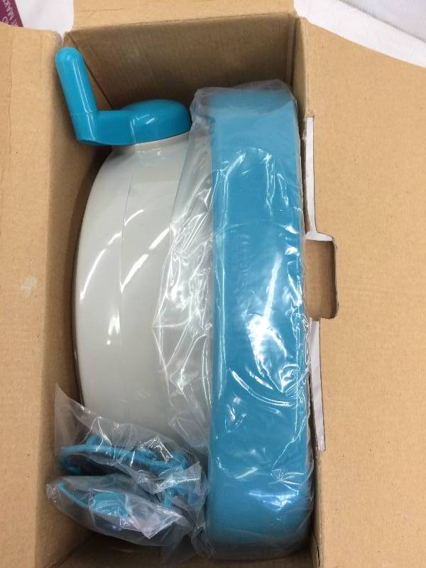 lot 18 image: new knitting machine