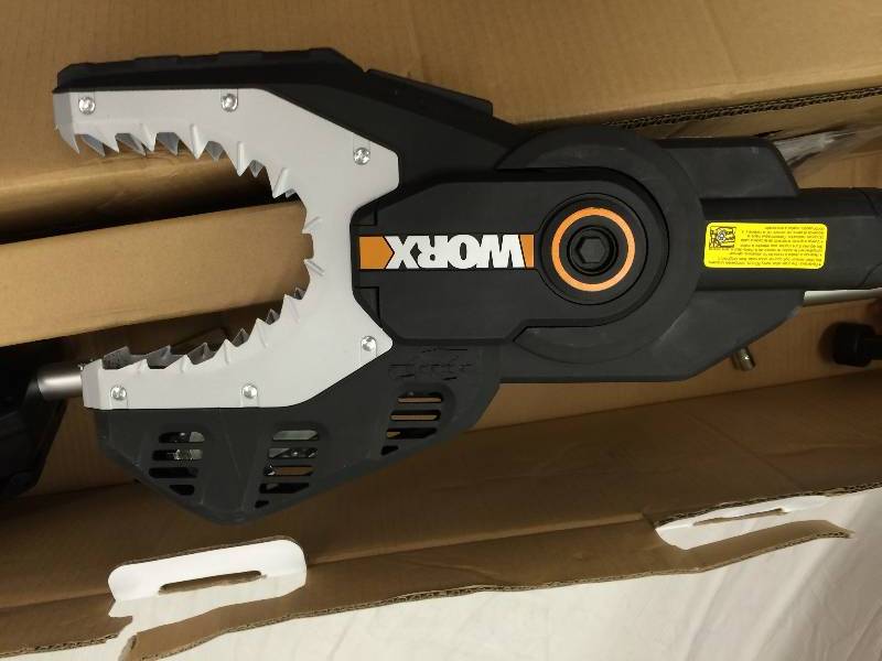 lot 27 image: Brand new WORX WG308 6-Inch 5-Amp Electric JawSaw with Extension Handle retail $159