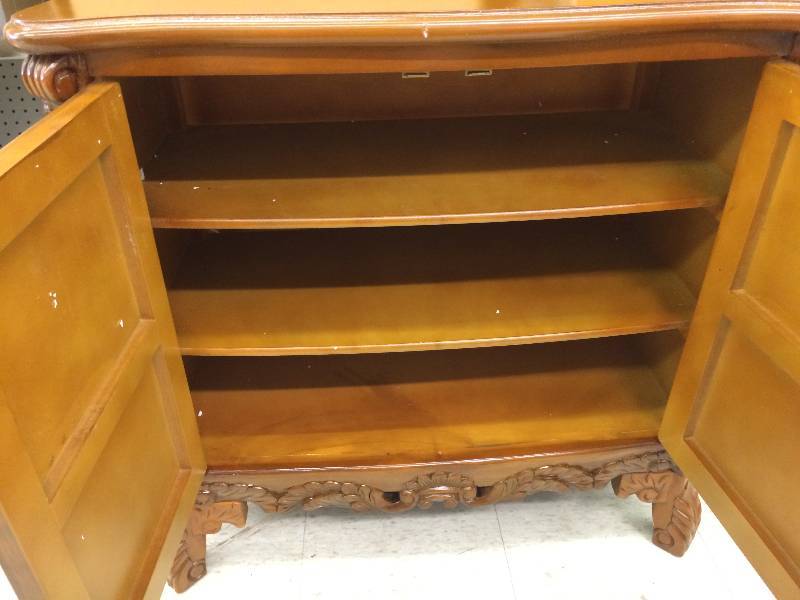 lot 62 image: Brand new Bombay Chest retail $299