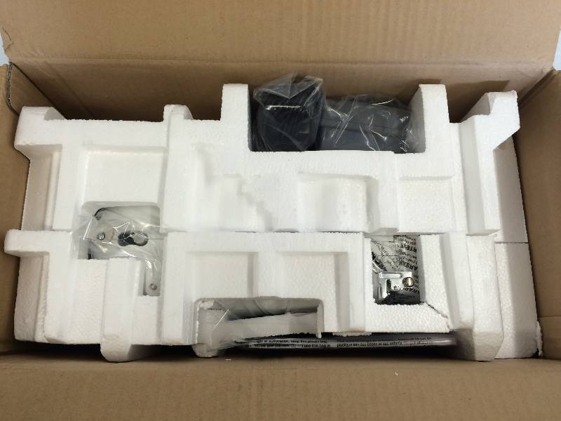 lot 78 image: NEW Brother XL2600I Sew Advance Sew Affordable 25-Stitch Free-Arm Sewing Machine