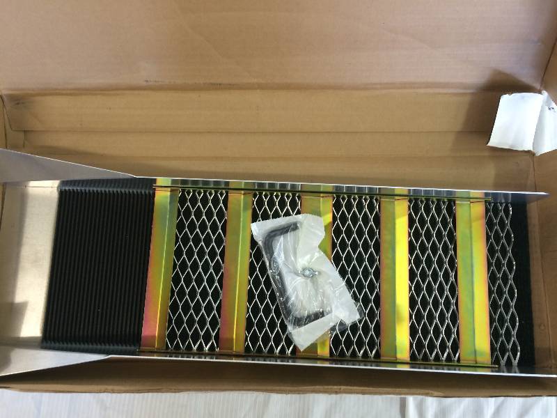 lot 83 image: Stansport Aluminum Sluice Box        retail $119 on amazon