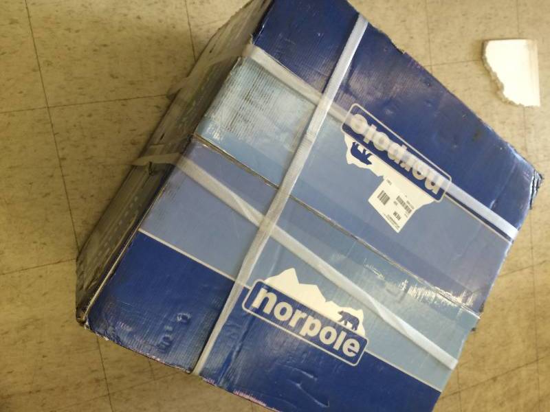 lot 89 image: Norpole 12,000 Btu Window Air Conditioner wRemote