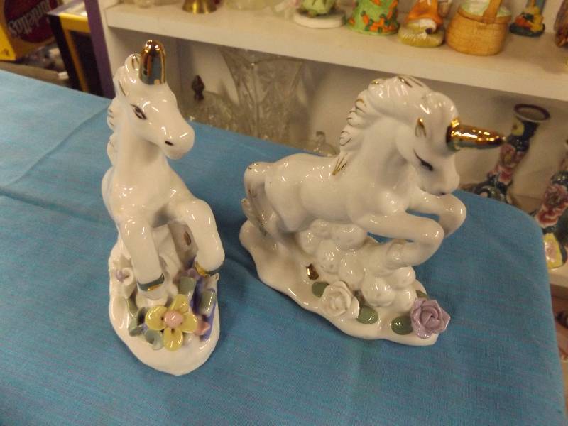 2 Unicorns