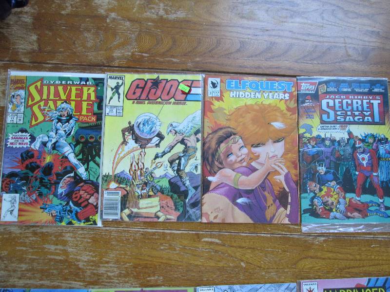 lot of 4 comic books G.I. Joe, elf ...