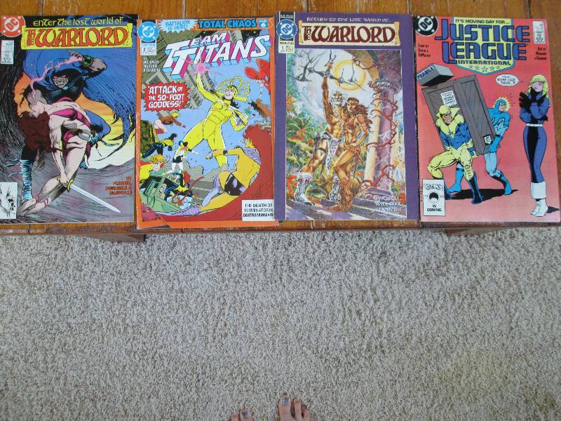 lot of 4 comic books its moving day...