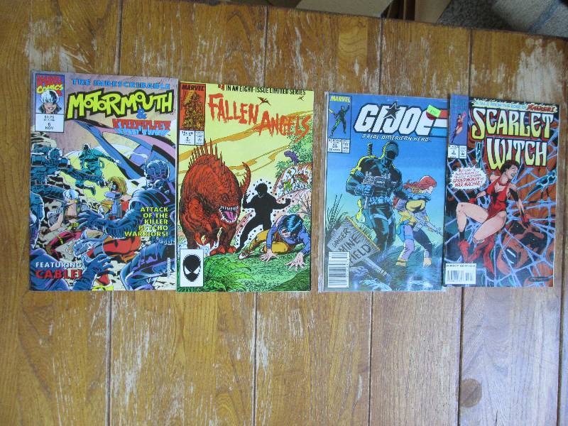 lot of 4 comic books scarlet witch,...