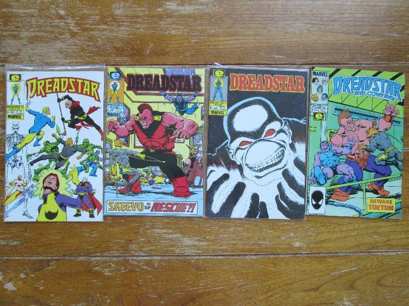 lot of 4 Dreadstar comic books ...